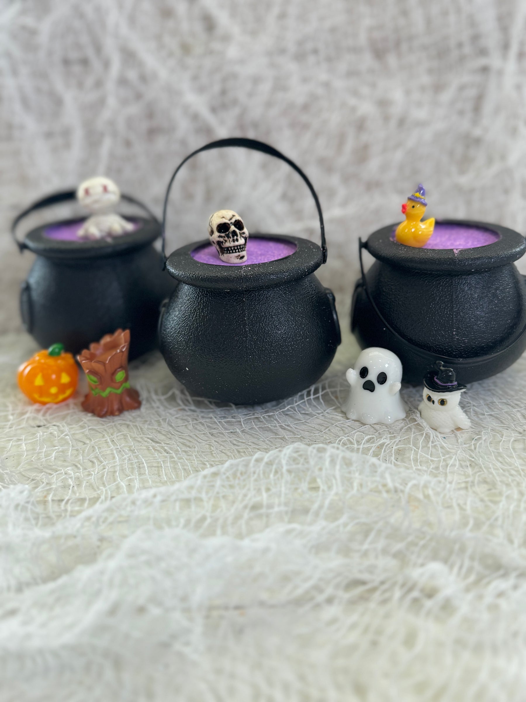 Bath Bomb Cauldrons Kids’ Class: Sunday, October 26th, 4-5pm